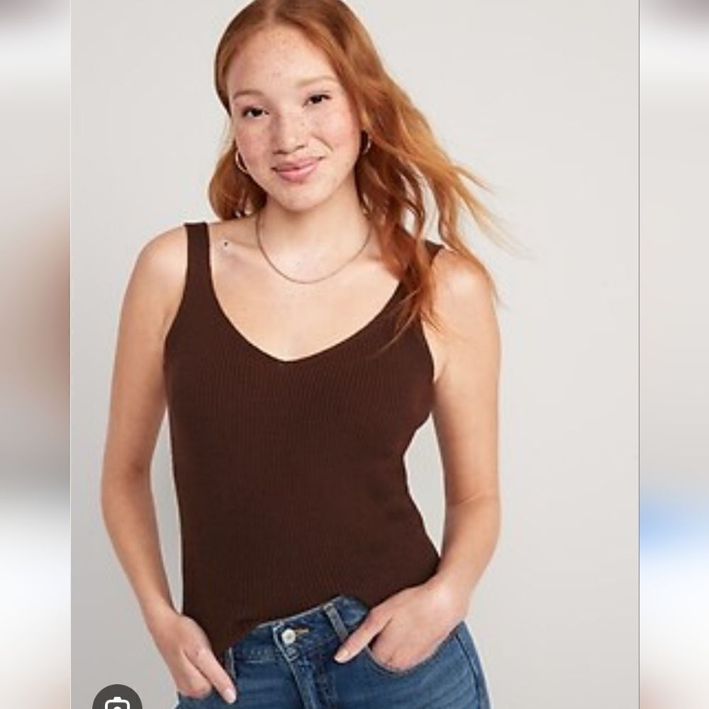 Nwot Brown knit sweater tank vest size M rib knit v neck
